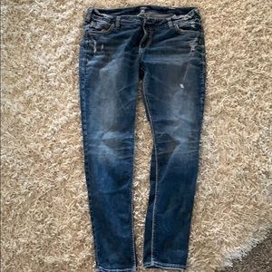 Suki skinny jeans by silver
